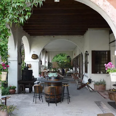 Bed & Breakfast Antica Casa Sandri