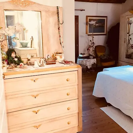 Bed and breakfast Antica Casa Sandri *
