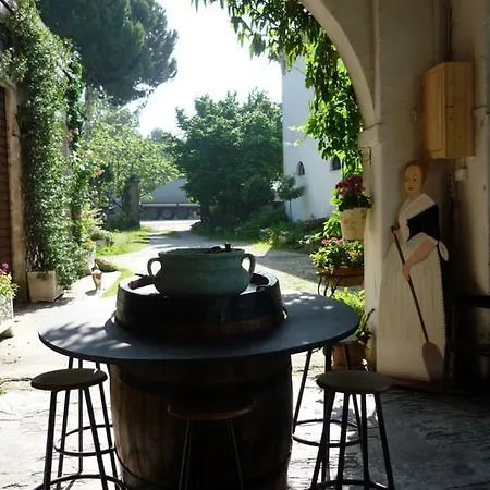 Bed & Breakfast Antica Casa Sandri *
